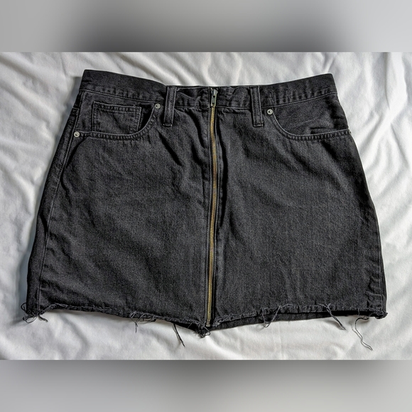 Madewell Dresses & Skirts - Madewell Rigid Denim A-line Skirt - Size 32